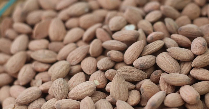 Vorbereitung ist alles: So überleben gesunde Snacks den Büroalltag